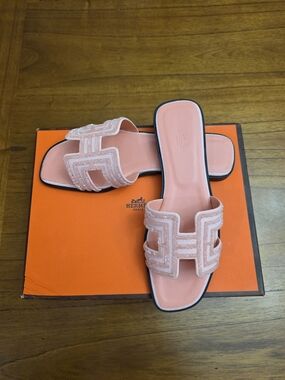 Hermes Peach Color Women's Sandal (NWT)